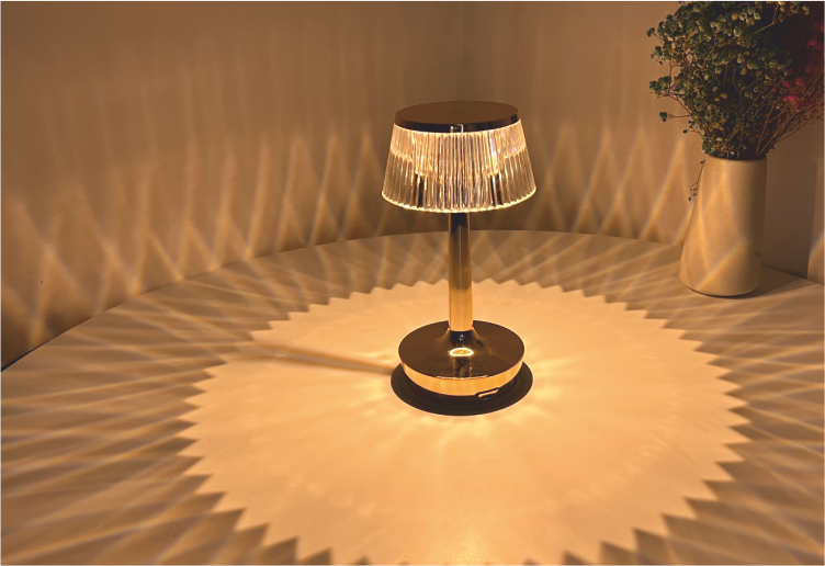 DEKORATİF MASA LAMBASI
